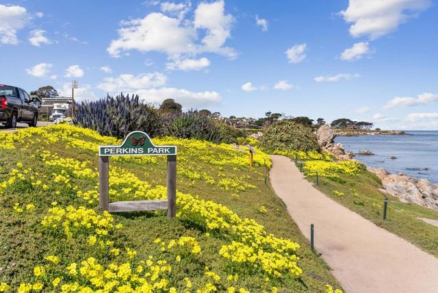 801 Junipero Avenue, Pacific Grove, CA 93950