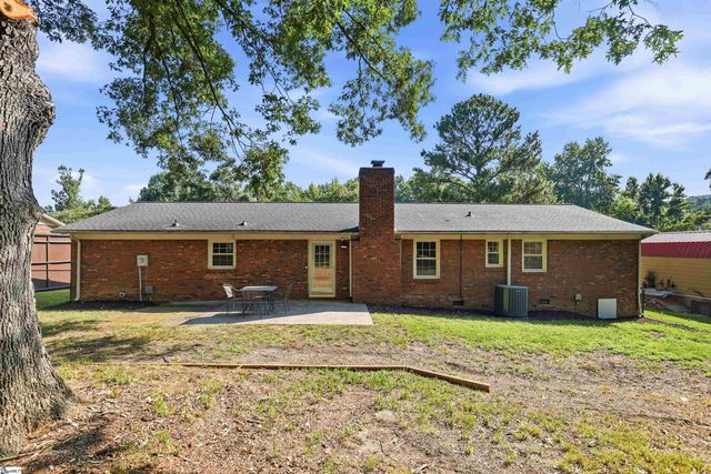 423 Indian Trail, Taylors, SC 29687