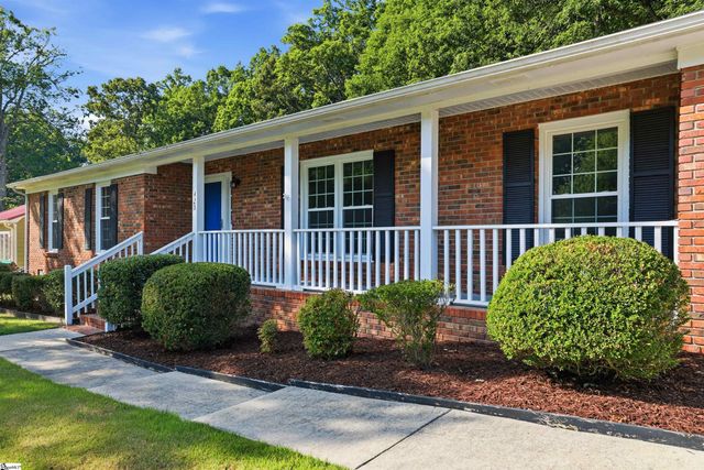 423 Indian Trail, Taylors, SC 29687