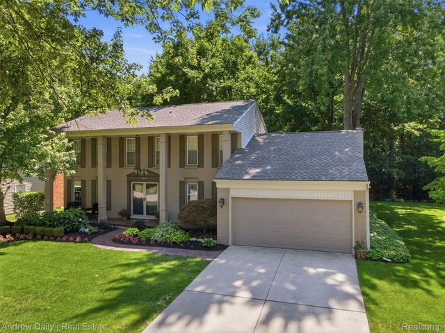 21649 Shadybrook Drive, Novi, MI 48375