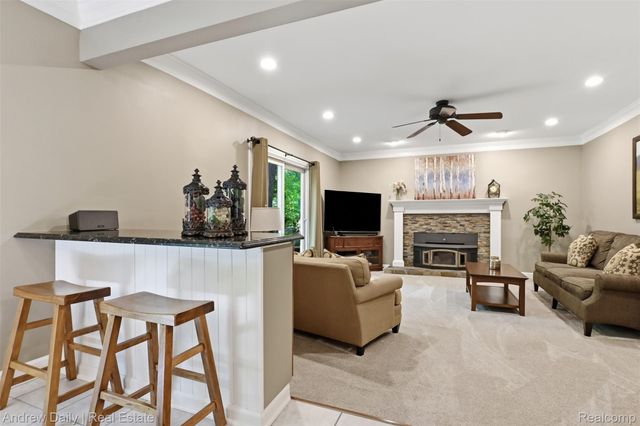 21649 Shadybrook Drive, Novi, MI 48375