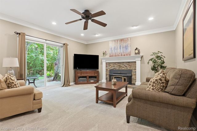 21649 Shadybrook Drive, Novi, MI 48375