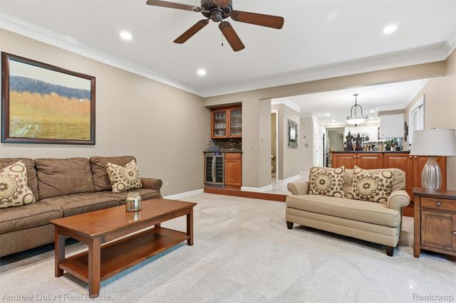 21649 Shadybrook Drive, Novi, MI 48375