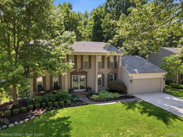 21649 Shadybrook Drive, Novi, MI 48375