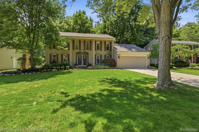 21649 Shadybrook Drive, Novi, MI 48375