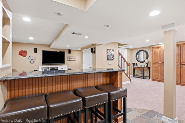 21649 Shadybrook Drive, Novi, MI 48375