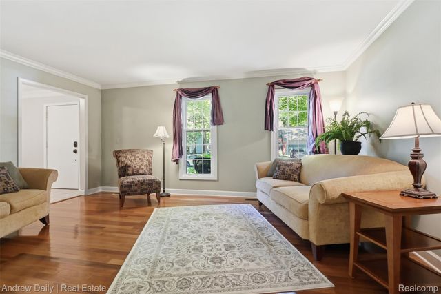 21649 Shadybrook Drive, Novi, MI 48375