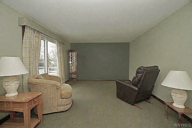 2974 Walck Drive, Wheatfield, NY 14120