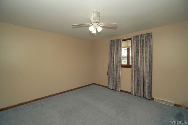 2974 Walck Drive, Wheatfield, NY 14120