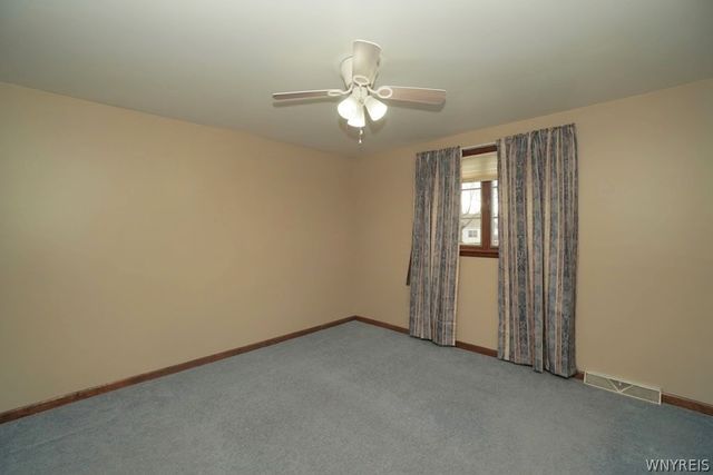 2974 Walck Drive, Wheatfield, NY 14120