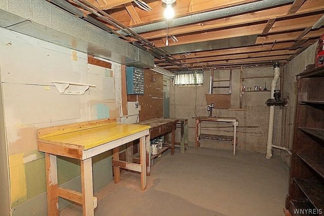 2974 Walck Drive, Wheatfield, NY 14120