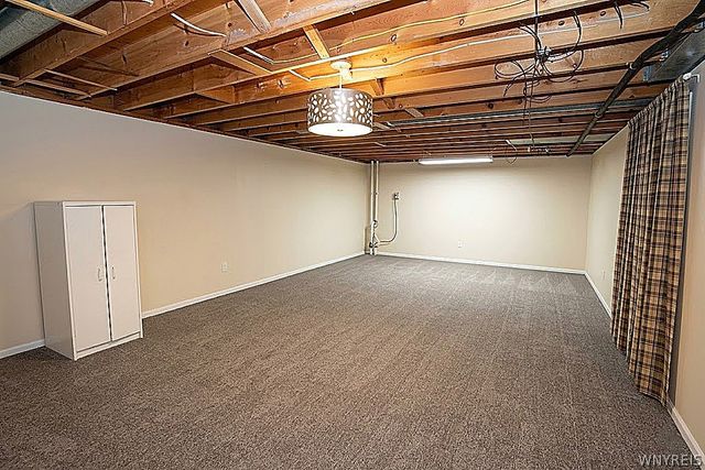 2974 Walck Drive, Wheatfield, NY 14120