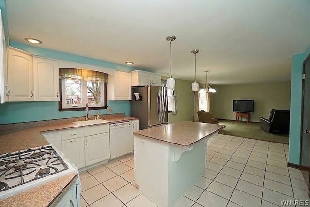 2974 Walck Drive, Wheatfield, NY 14120