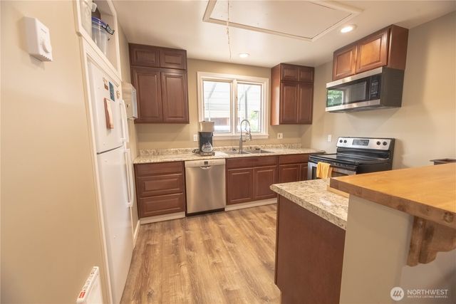 1022 SW 151st Street, Burien, WA 98166