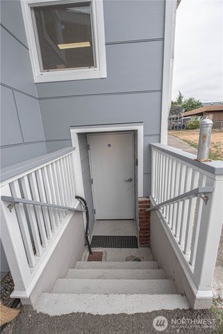 1022 SW 151st Street, Burien, WA 98166