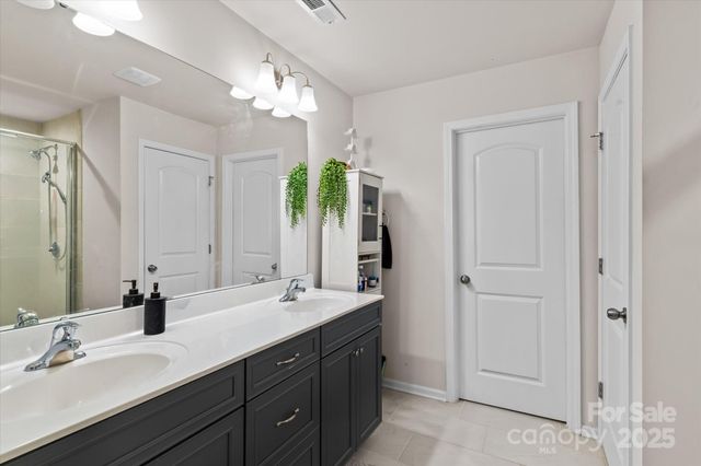 1564 Galloway Road, Charlotte, NC 28262