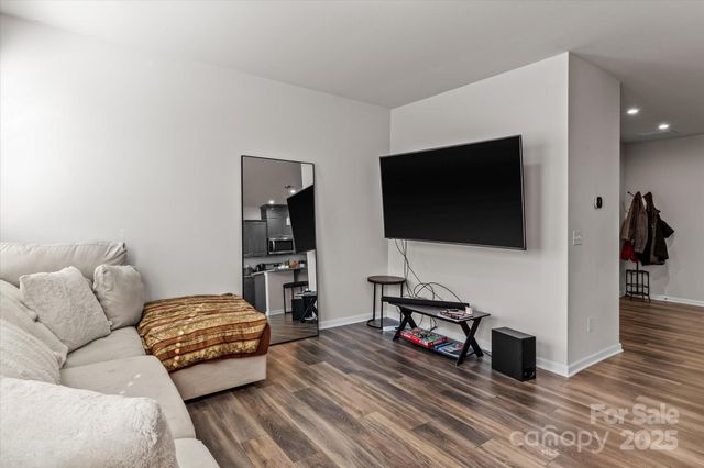 1564 Galloway Road, Charlotte, NC 28262