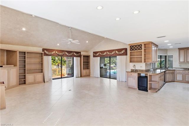 12423 McGregor Woods CIR, Fort Myers, FL 33908