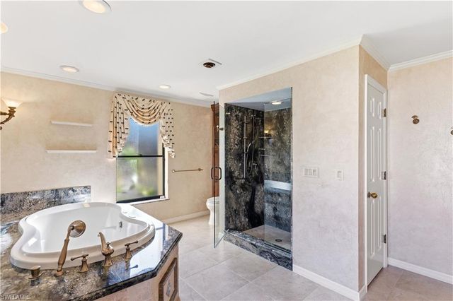 12423 McGregor Woods CIR, Fort Myers, FL 33908