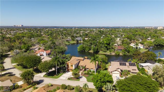 12423 McGregor Woods CIR, Fort Myers, FL 33908