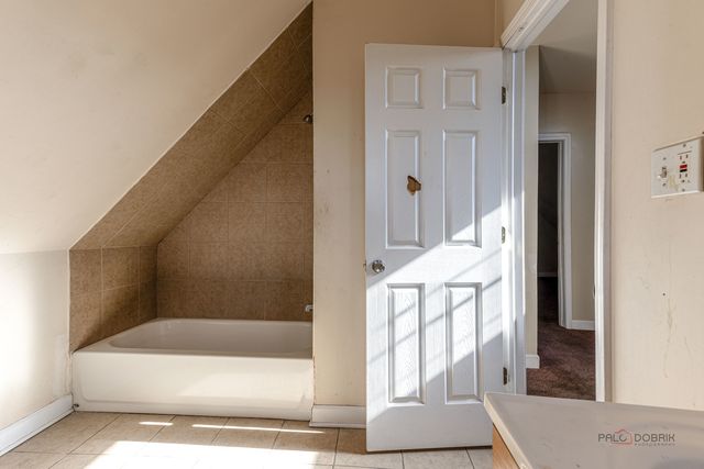 6614 S Wabash Avenue, Chicago, IL 60637