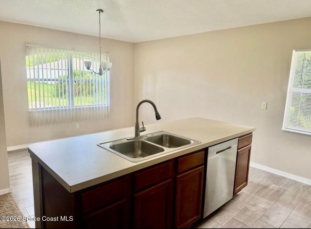 1072 Flintlock Avenue SE, Palm Bay, FL 32909