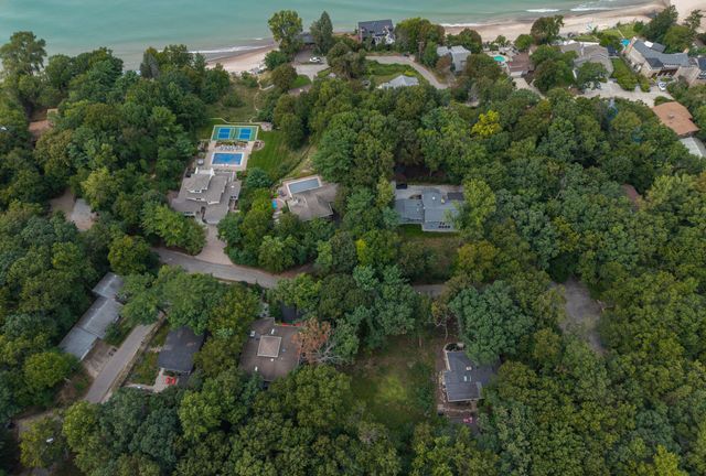 14440 Ridgeview Drive, New Buffalo, MI 49117