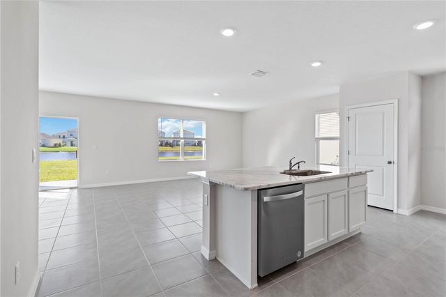 3394 HILLTOP CIRCLE, Bradenton, FL 34211