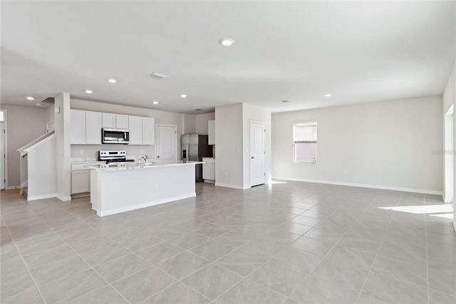 3394 HILLTOP CIRCLE, Bradenton, FL 34211