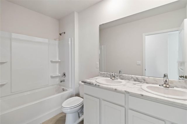 3394 HILLTOP CIRCLE, Bradenton, FL 34211