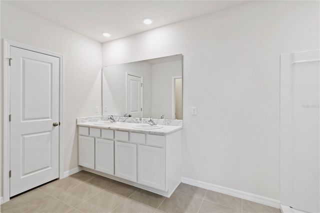 3394 HILLTOP CIRCLE, Bradenton, FL 34211