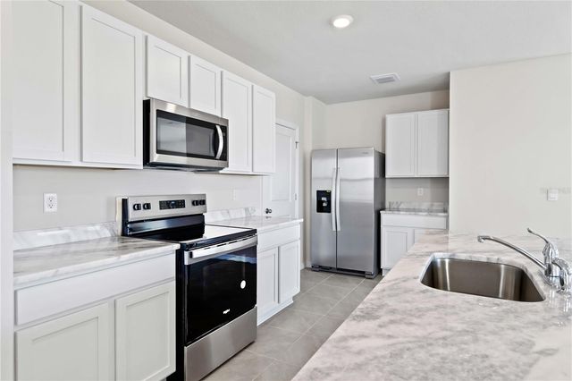 3394 HILLTOP CIRCLE, Bradenton, FL 34211