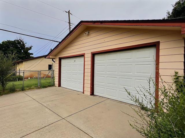 1501 W Lotus, Wichita, KS 67213
