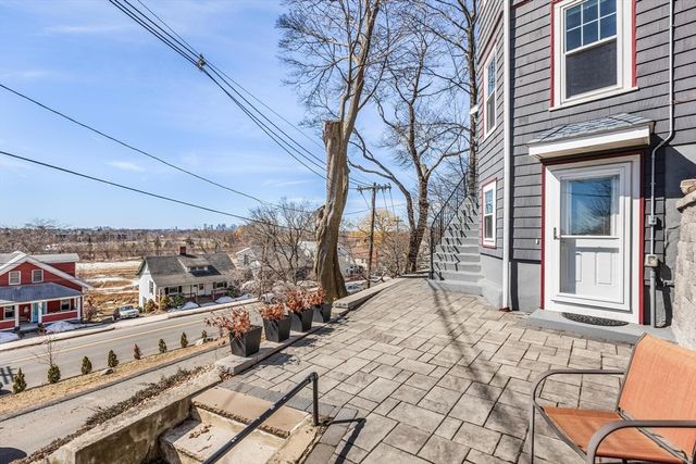 2 Deane Ave A, Winthrop, MA 02152