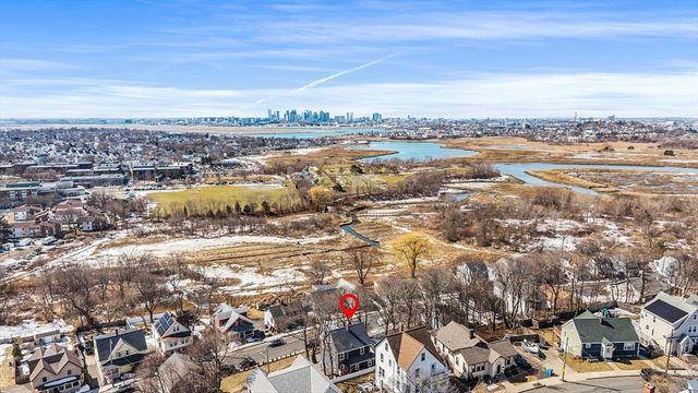 2 Deane Ave A, Winthrop, MA 02152