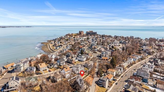 2 Deane Ave A, Winthrop, MA 02152