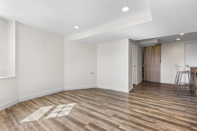 2 Deane Ave A, Winthrop, MA 02152