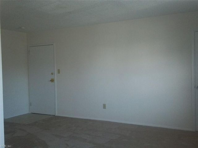 913 Leisure Sq Apt 201, Virginia Beach, VA 23451