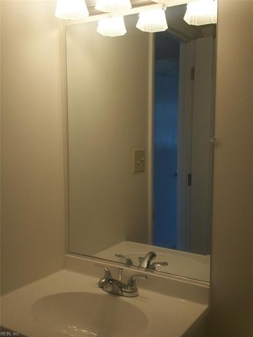 913 Leisure Sq Apt 201, Virginia Beach, VA 23451