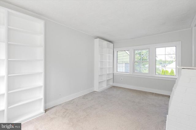 103 W HIGH ST, Shepherdstown, WV 25443