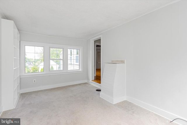 103 W HIGH ST, Shepherdstown, WV 25443