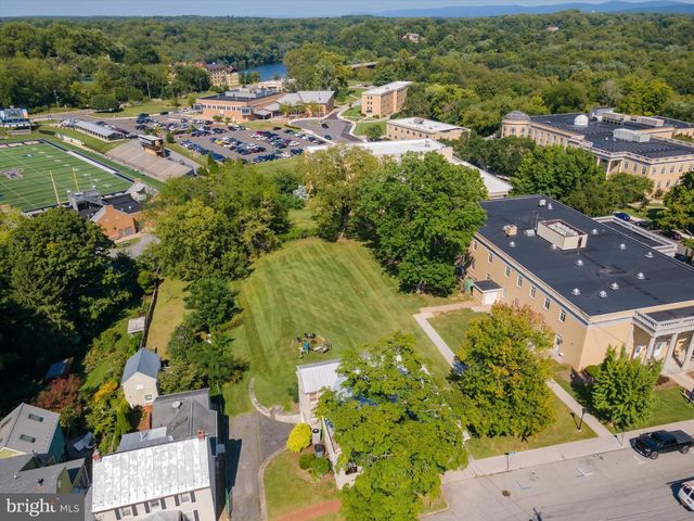 103 W HIGH ST, Shepherdstown, WV 25443