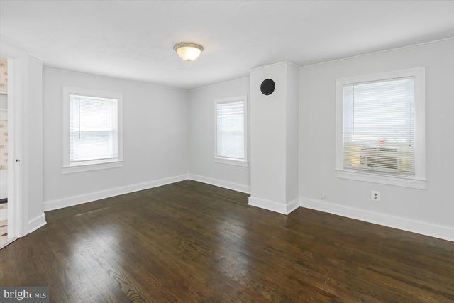103 W HIGH ST, Shepherdstown, WV 25443