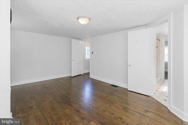103 W HIGH ST, Shepherdstown, WV 25443