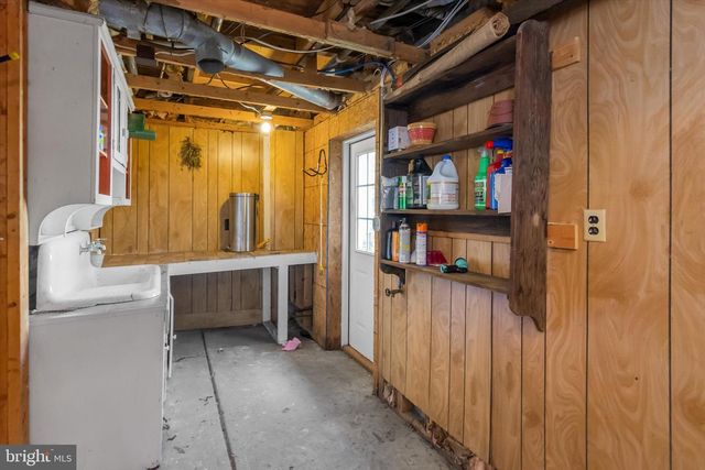 103 W HIGH ST, Shepherdstown, WV 25443