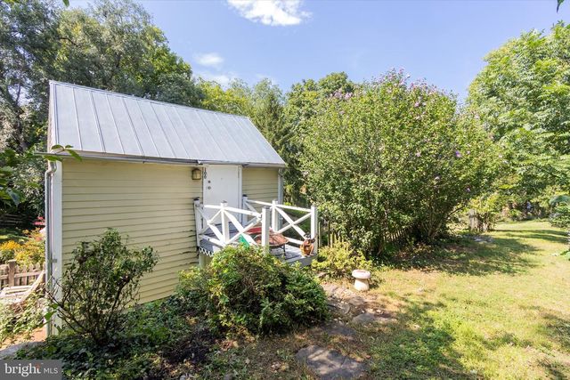 103 W HIGH ST, Shepherdstown, WV 25443