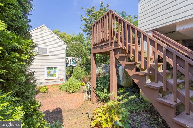 103 W HIGH ST, Shepherdstown, WV 25443