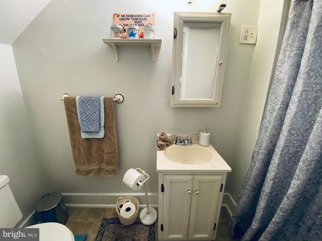 103 W HIGH ST, Shepherdstown, WV 25443