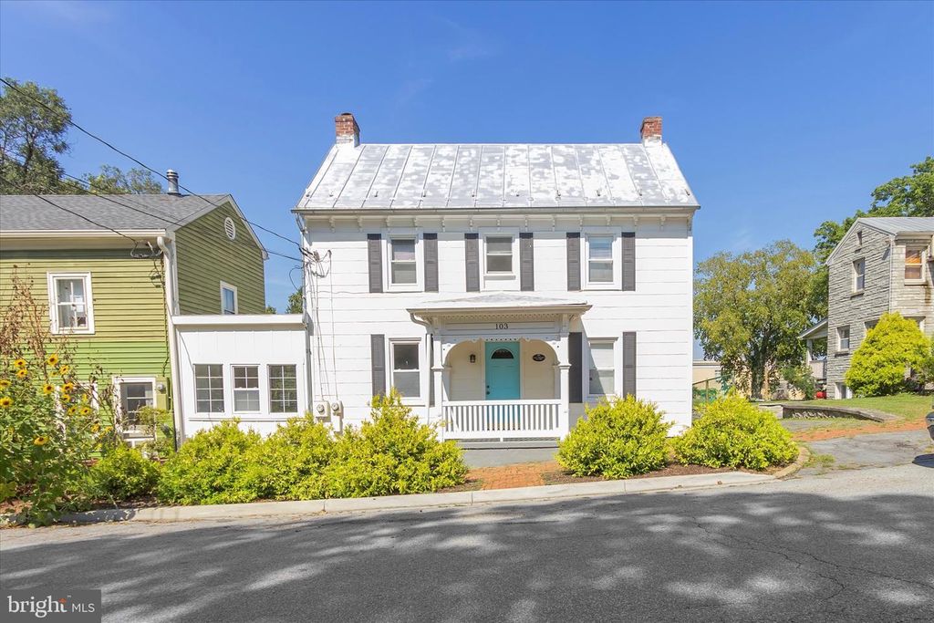 103 W HIGH ST, Shepherdstown, WV 25443