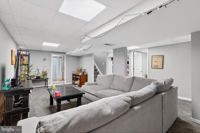 77 HILLSIDE CIR, Camp Hill, PA 17011